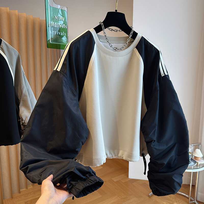 Womens Relaxed-Fit Patchwork Color-Block Raglan-Sleeve Sweatshirt